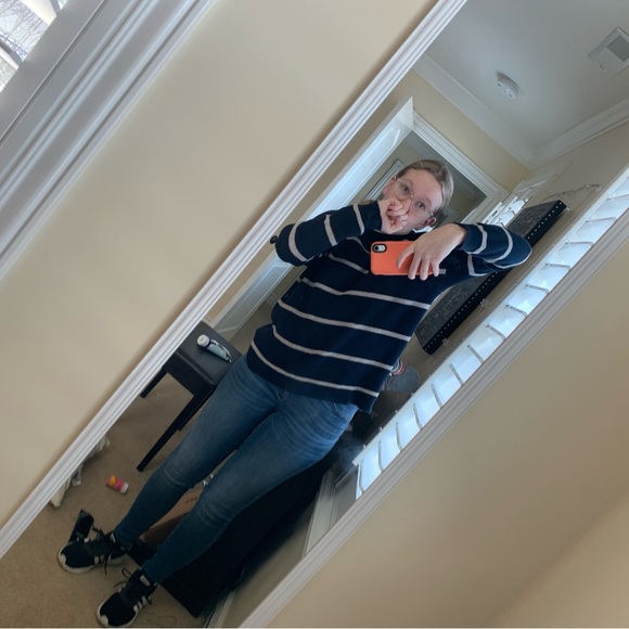 AMERICAN EAGLE Navy Blue Stripped Sweater - Picture 4 of 4